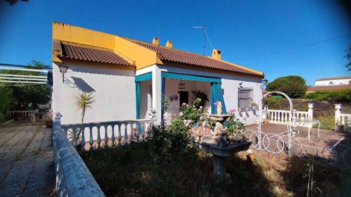 Andalucía, Sevilla: Casa en venta de 5 habitaciones