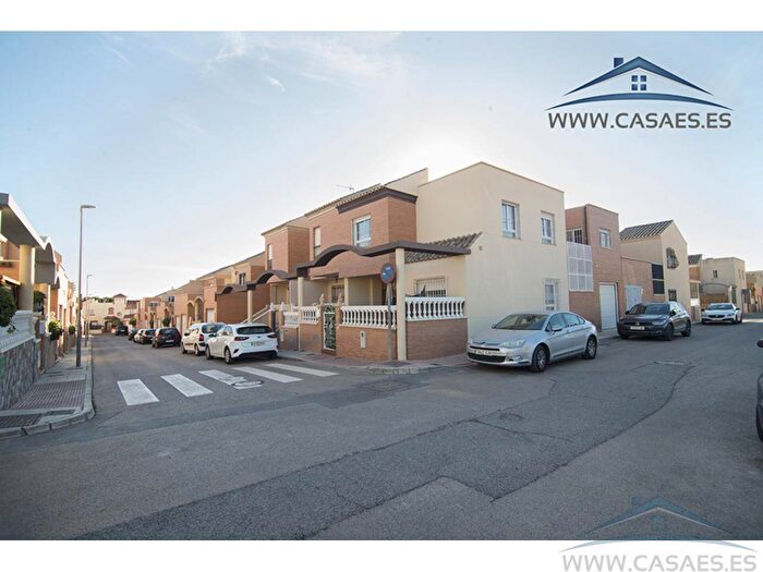 Casa en venta de 5 habitaciones, Andalucía, Almería
