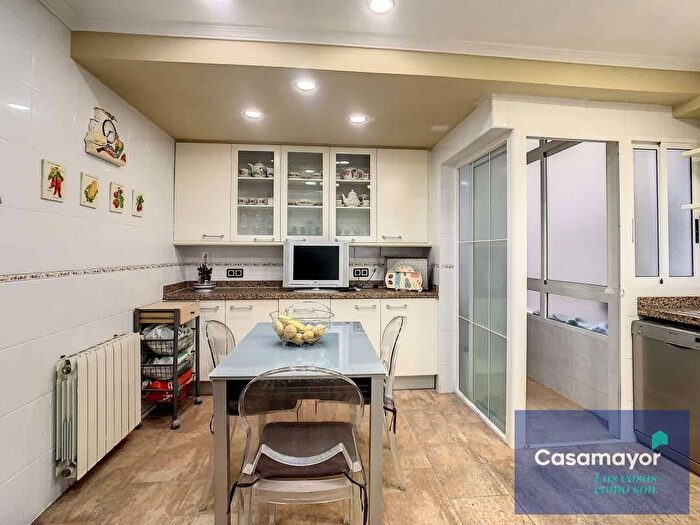 Casas en venta y pisos alquiler - 3
