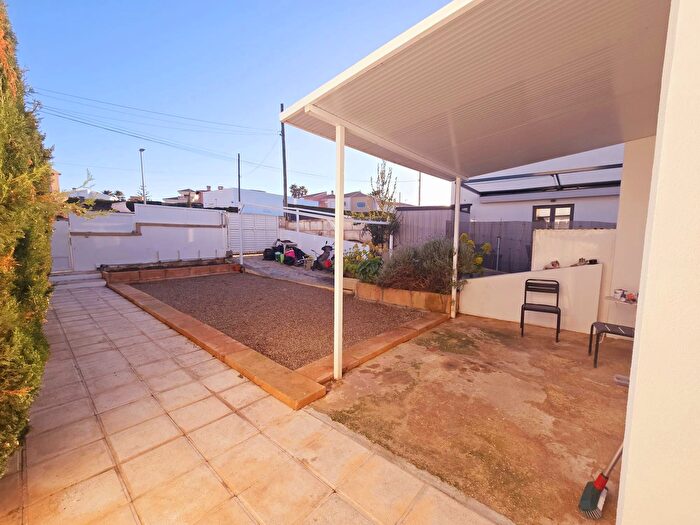 Casas en venta y pisos alquiler - 2