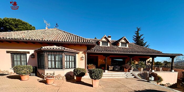 Casa en venta de 6 habitaciones, Fuente Santa, Colmenar Viejo