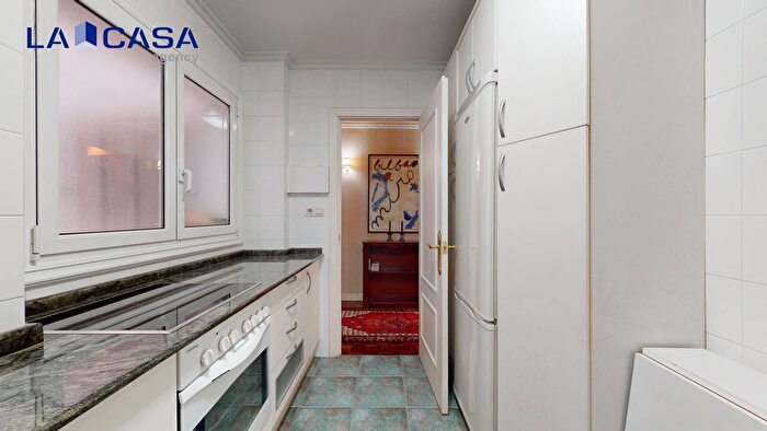 Casas en venta y pisos alquiler - 3