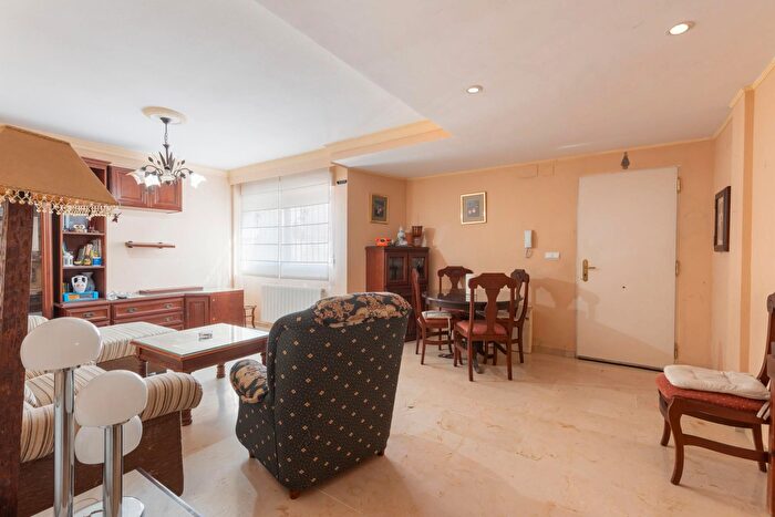 Casa en venta de 4 habitaciones en Ambroz, Vegas del Genil