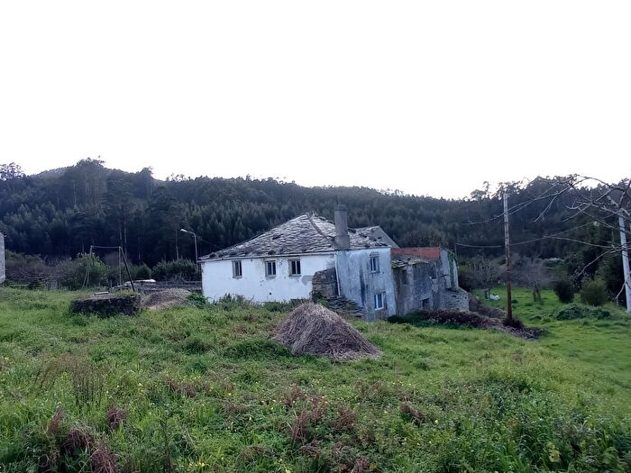 Casa de 4 habitaciones en venta en O Vicedo, Lugo