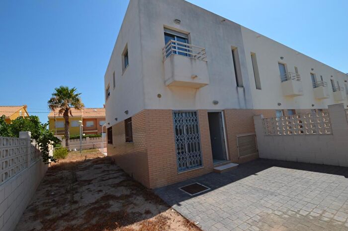 Casas en venta y pisos alquiler - 2