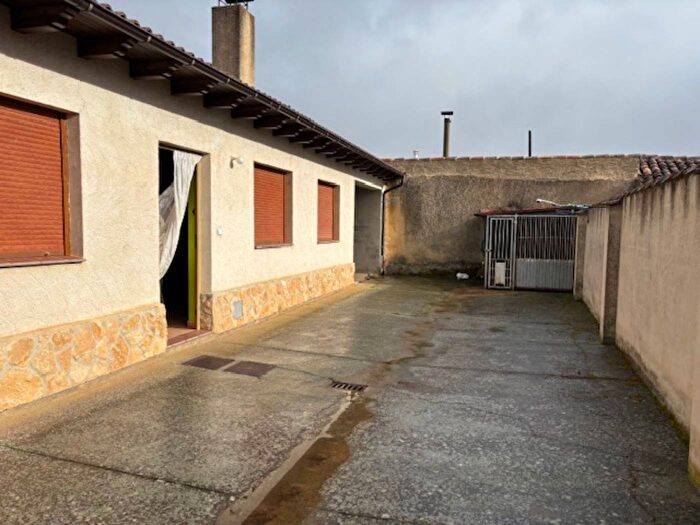 Casa en venta de 4 habitaciones: Castilla y León, Palencia