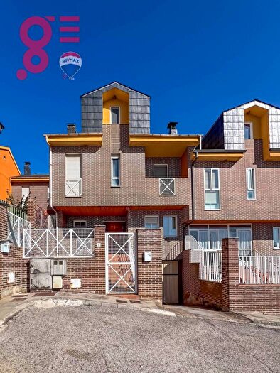 Casa en venta de 4 habitaciones: Castilla y León, León