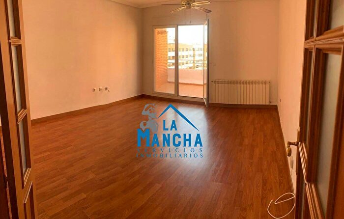 Piso de 2 habitaciones en venta en Castilla La Mancha, Albacete