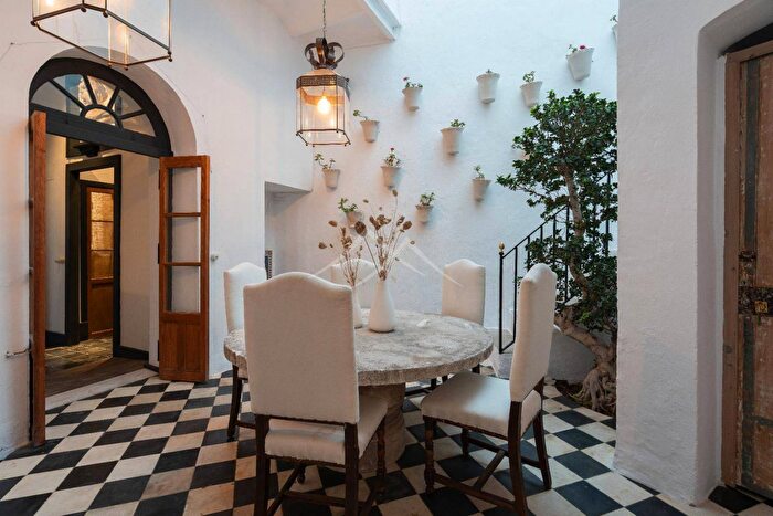Andalucía, Cádiz: Casa en venta de 4 habitaciones