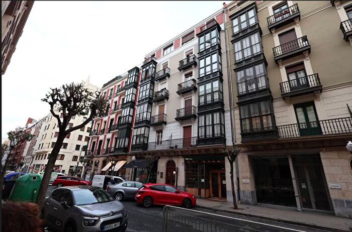 País Vasco, Vizcaya Bizkaia: Piso en venta de 4 habitaciones