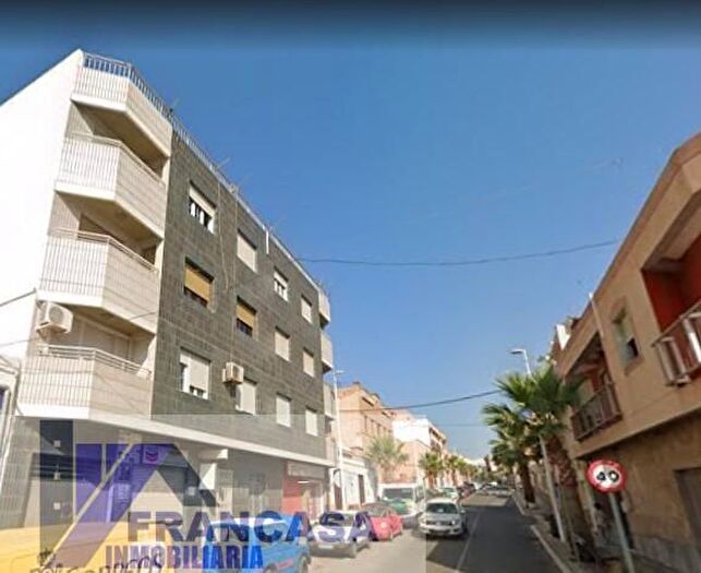 Piso de 4 habitaciones en venta en Benahadux, Almería
