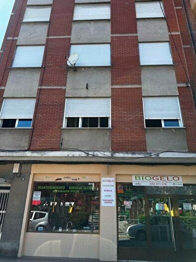 Piso en venta de 4 habitaciones, Bembibre, León