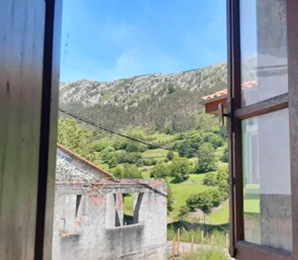 Casa en venta de 3 habitaciones en Cantabria, Cantabria