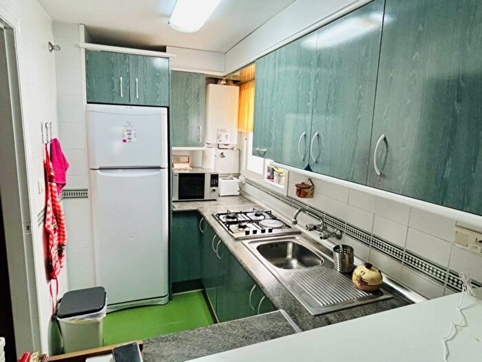 Casas en venta y pisos alquiler - 2