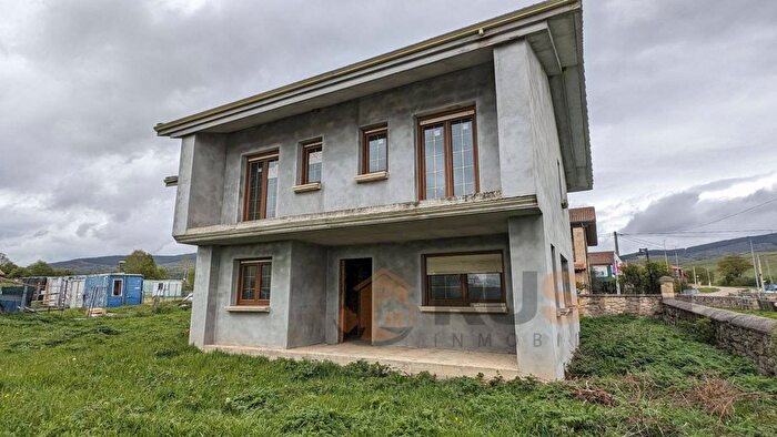 Casa en venta de 4 habitaciones en Cantabria, Cantabria