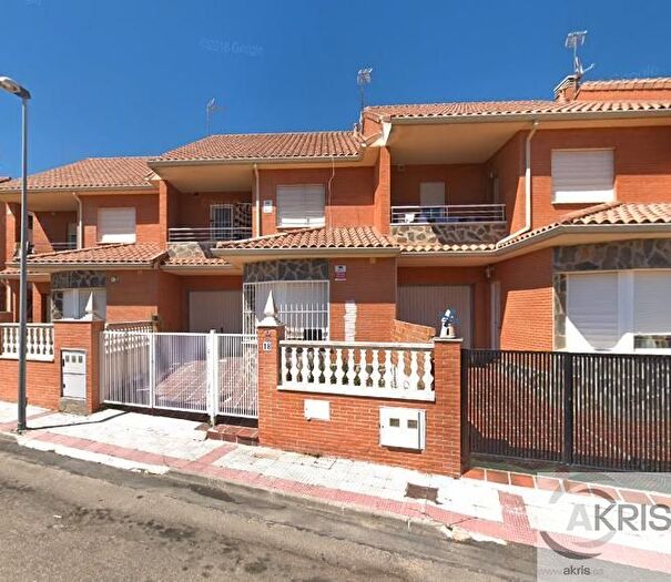 Casa de 3 habitaciones en venta en Yuncos, Toledo
