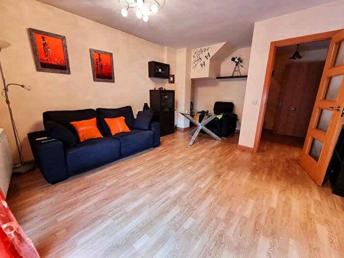 Castilla La Mancha, Guadalajara: Piso en venta de 2 habitaciones