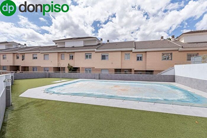 Casa en venta de 4 habitaciones, Andalucía, Granada