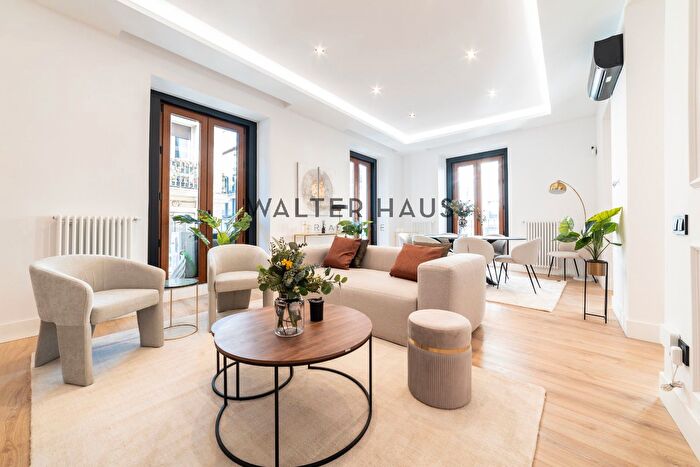 Piso de 2 habitaciones en venta en Centro, Justicia Chueca