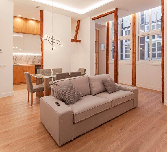 Piso de 3 habitaciones en venta en Centro, Sol