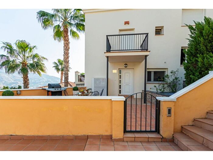 Casa en venta de 4 habitaciones, Velilla Velilla Taramay, Almuñécar