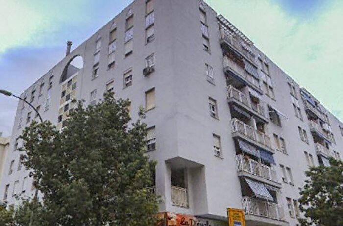 Piso en venta de 4 habitaciones en Carretera de Cádiz, Parque Ayala Jardín de la Abadía Huelín