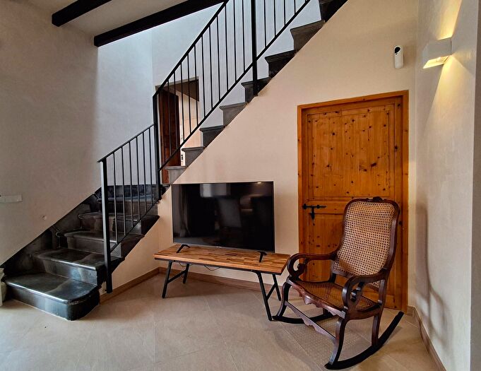 Casas en venta y pisos alquiler - 3