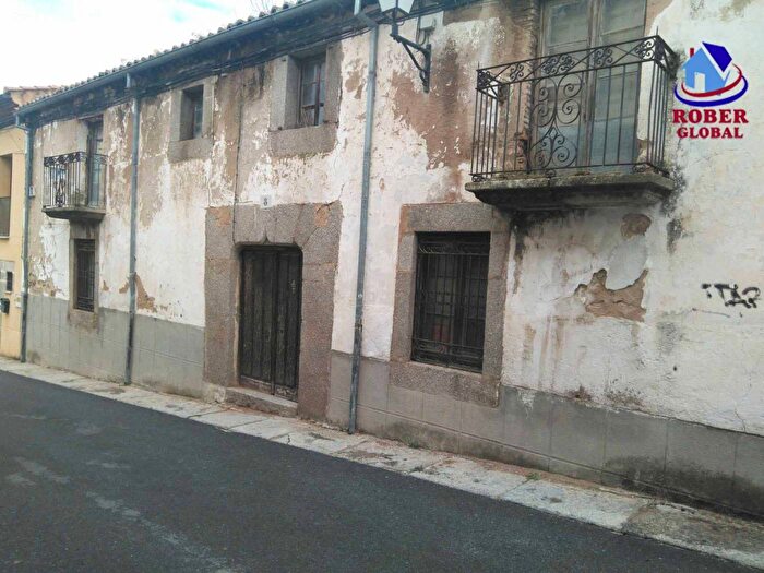 Casa de 4 habitaciones en venta en Castilla y León, Ávila