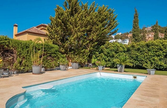 Casa en venta de 5 habitaciones: Este, Pinares de San Antón