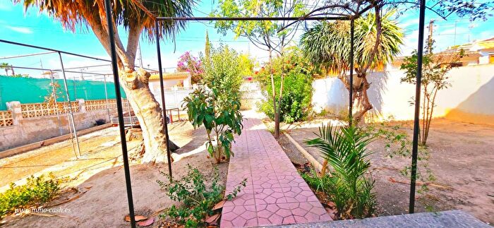 Piso en venta de 4 habitaciones en Comunitat Valenciana, Alicante