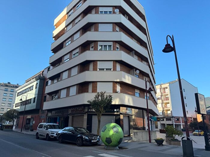 Piso de 4 habitaciones en venta en O Barco de Valdeorras, Ourense