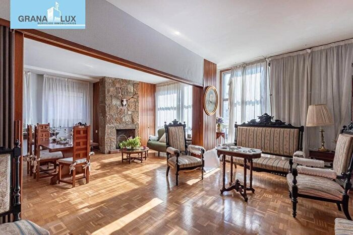 Piso de 6 habitaciones en venta en Andalucía, Granada