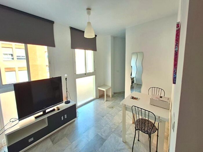 Piso de 1 habitación en venta en Bailén Miraflores, Suárez