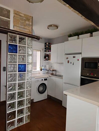 Casas en venta y pisos alquiler - 2