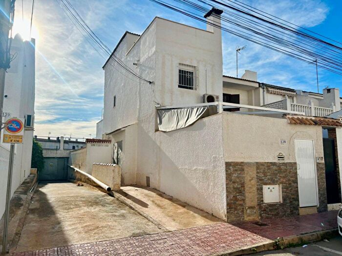 Casa en venta de 5 habitaciones: Comunitat Valenciana, Alicante