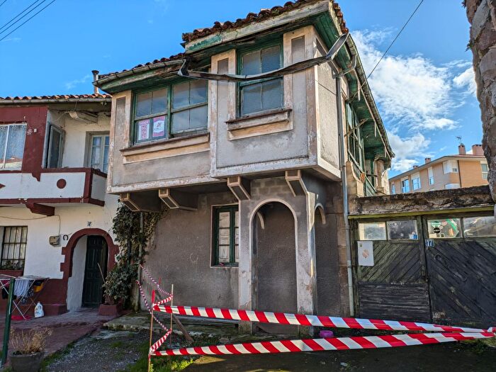 Casa en venta de 1 habitación: Los Corrales de Buelna, Cantabria