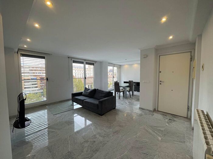 Piso de 6 habitaciones en venta en Comunitat Valenciana, València
