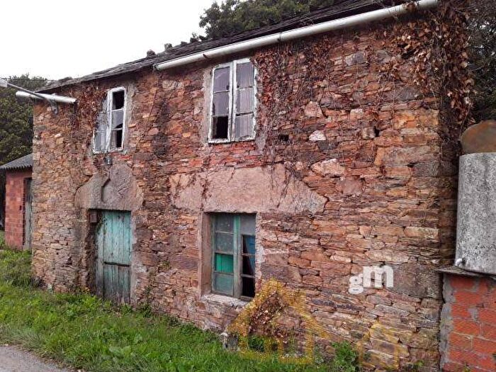 Galicia, Lugo: Casa en venta de 3 habitaciones
