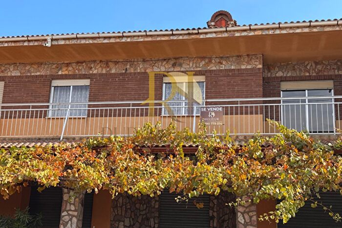Casa en venta de 5 habitaciones en Cimanes de la Vega, León