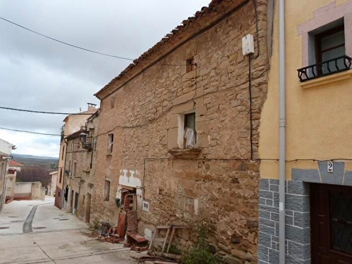 Casas en venta y pisos alquiler - 2