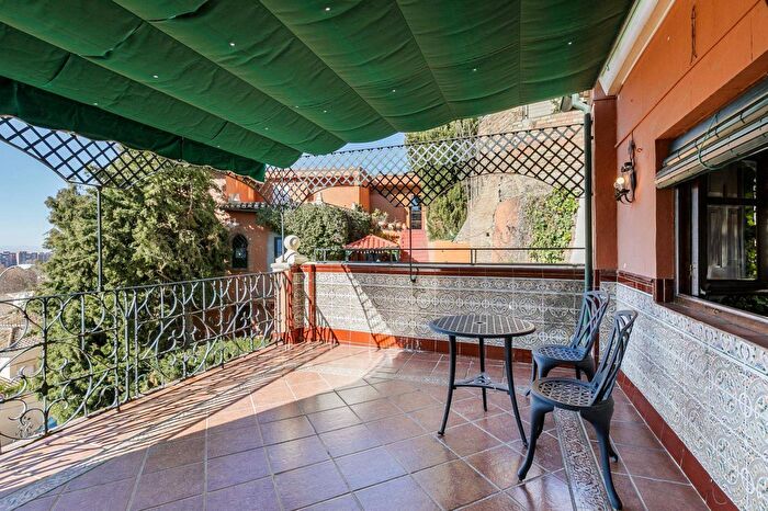 Casa en venta de 4 habitaciones: Andalucía, Granada