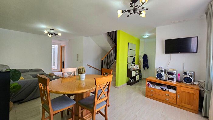 Casa en venta de 4 habitaciones en Comunitat Valenciana, València