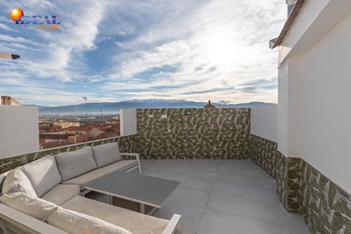 Casa en venta de 3 habitaciones en Las Flores Huerta, Las Gabias
