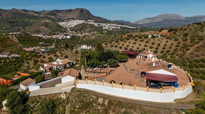 Álora, Málaga: Casa en venta de 3 habitaciones