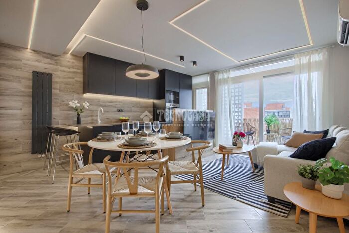 Piso en venta de 3 habitaciones: Hortaleza, Canillas