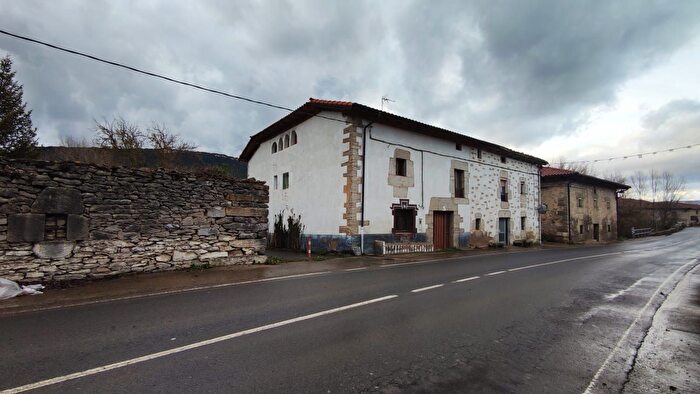 Casa en venta de 6 habitaciones: Valdegovia Gaubea, Araba Álava