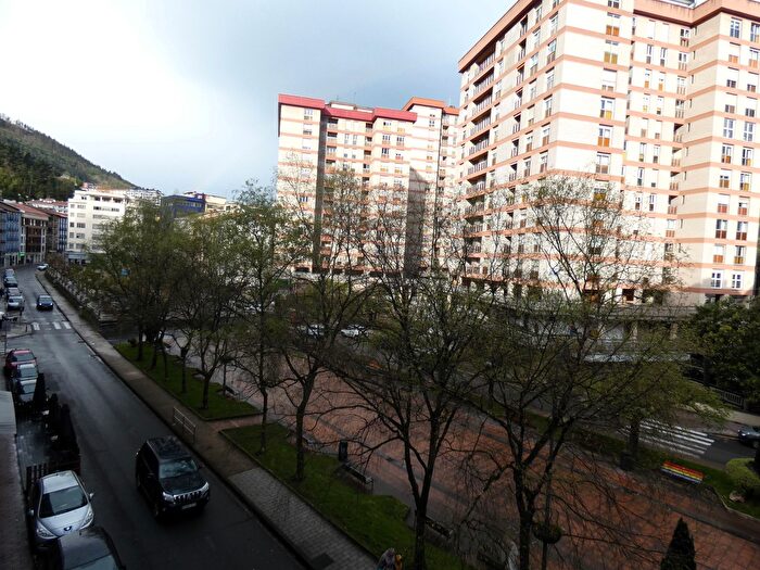 Piso de 2 habitaciones en alquiler en Eibar, Gipuzkoa
