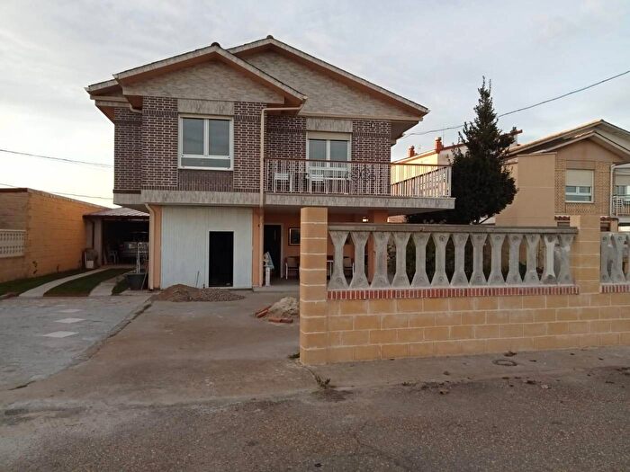 Casa de 4 habitaciones en venta en Castilla y León, León