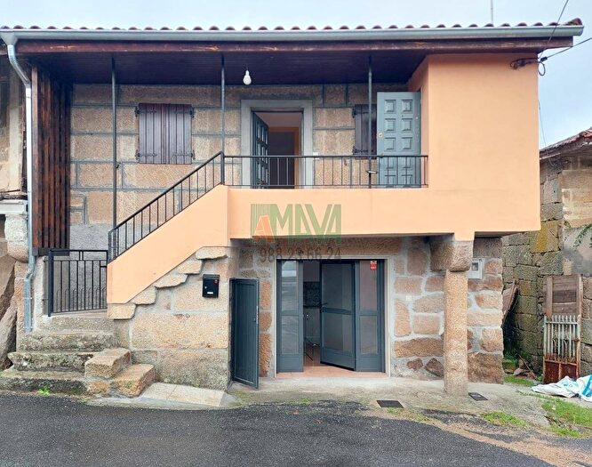 Casa de 2 habitaciones en venta en Galicia, Ourense