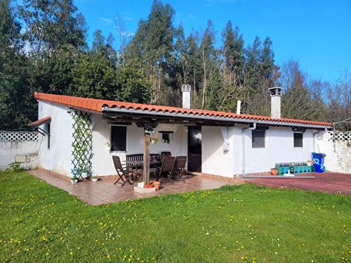 Casa en venta de 2 habitaciones en Soto del Barco, Principado de Asturias